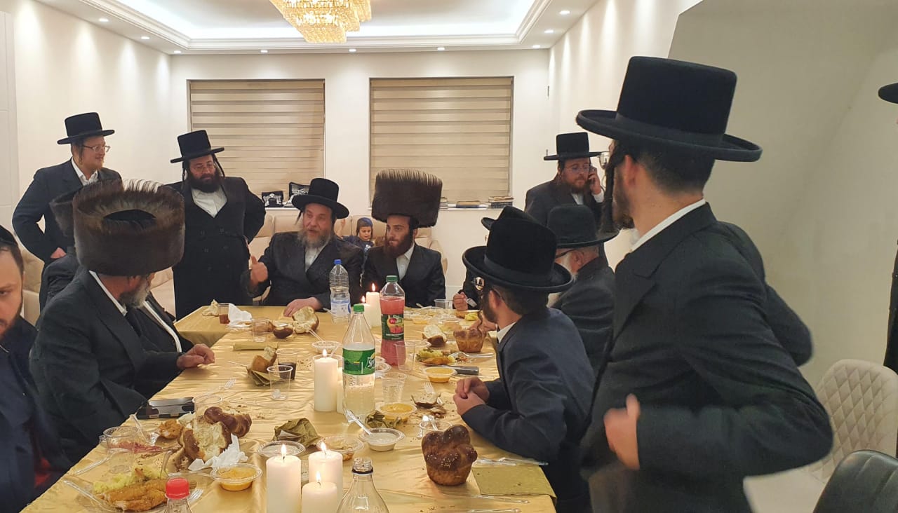 הגה"צ רבי יעקב מרדכי הגר בשמחת שבע ברכות בלונדון