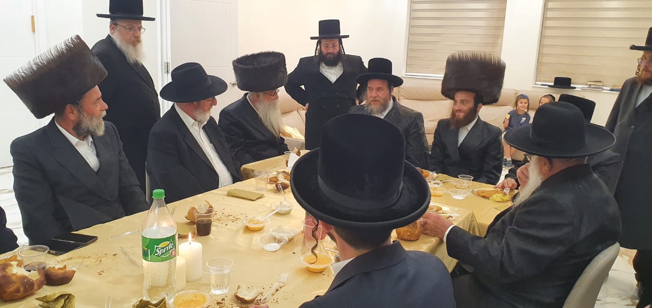 הגה"צ רבי יעקב מרדכי הגר בשמחת שבע ברכות בלונדון