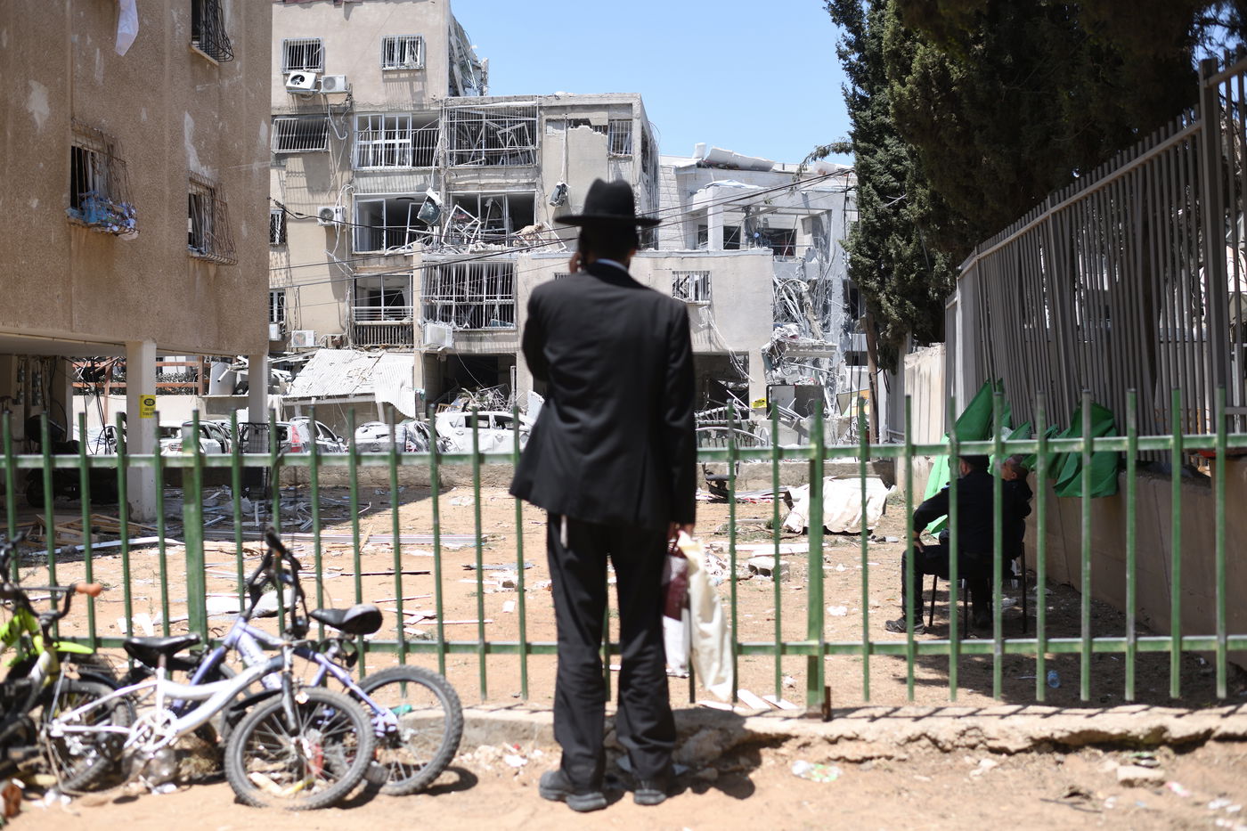 זירת נפילת הטיל בבני ברק