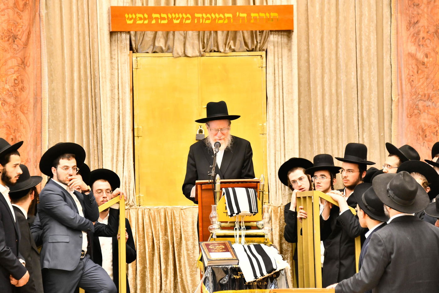 מסע הלוויית הגאון רבי ישראל סוקל זצ"ל 