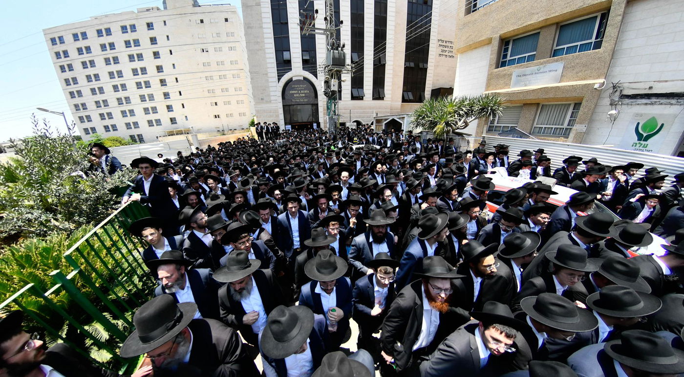 מסע הלוויית הגאון רבי ישראל סוקל זצ"ל 