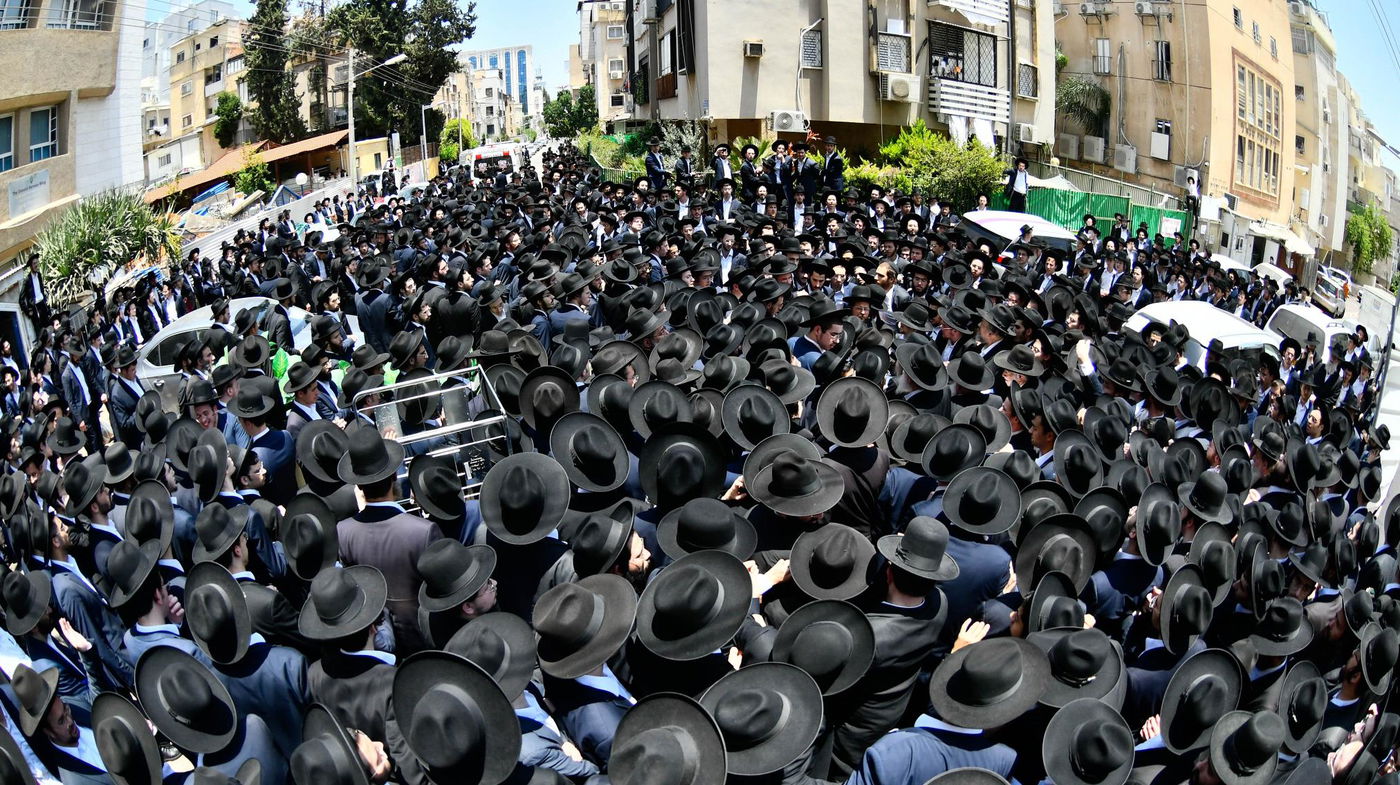 מסע הלוויית הגאון רבי ישראל סוקל זצ"ל 