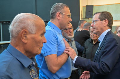 הנשיא יצחק הרצוג בביקור בטמרה