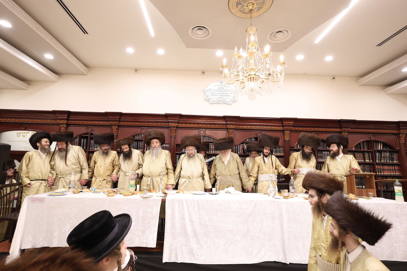 שמחת שבע ברכות לנכדת האדמו"ר מתולדות אהרן