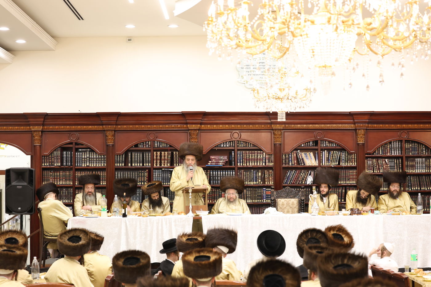 שמחת שבע ברכות לנכדת האדמו"ר מתולדות אהרן