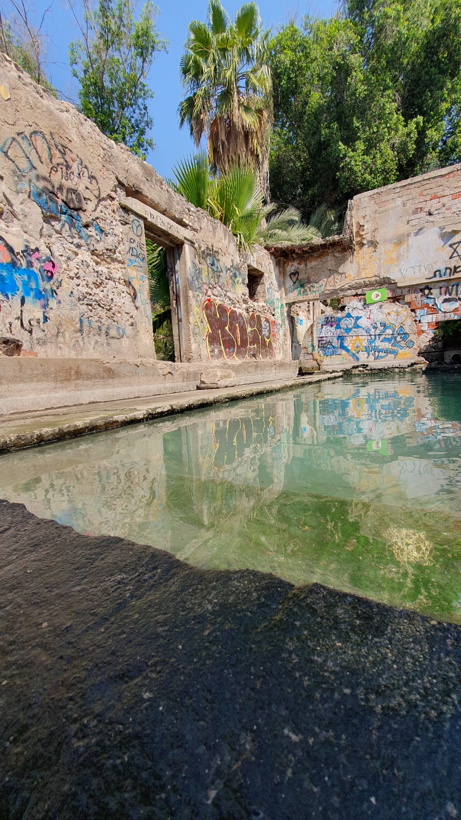 מעיין עין ג'ונס