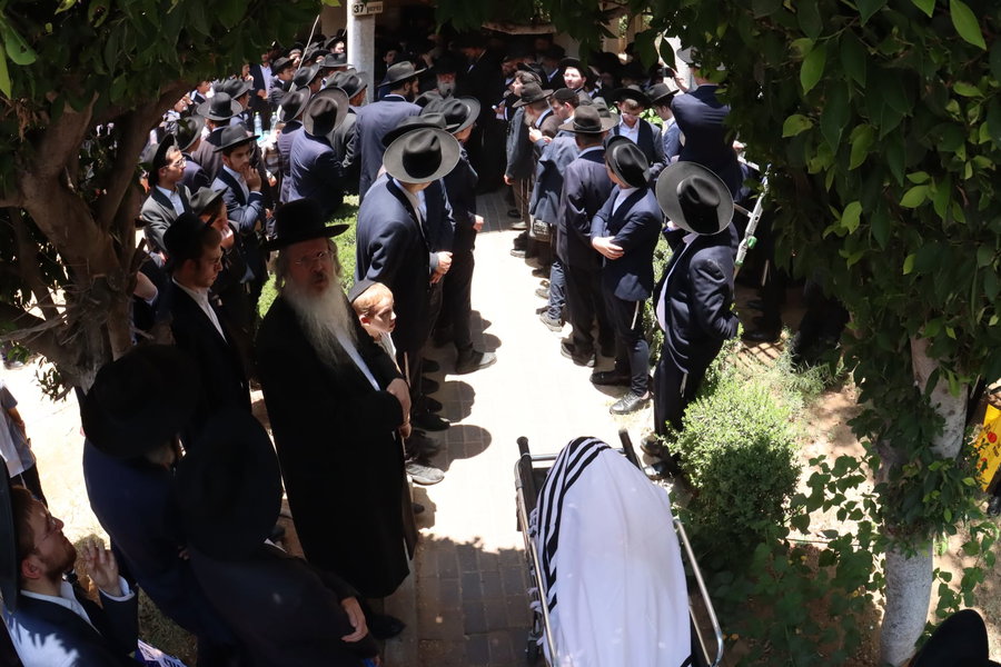 הלוויית הגאון ר' אליעזר דן דרבקין זצ"ל