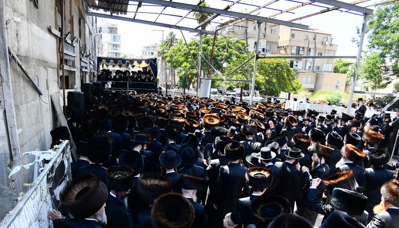 שמחת בית לוצק 