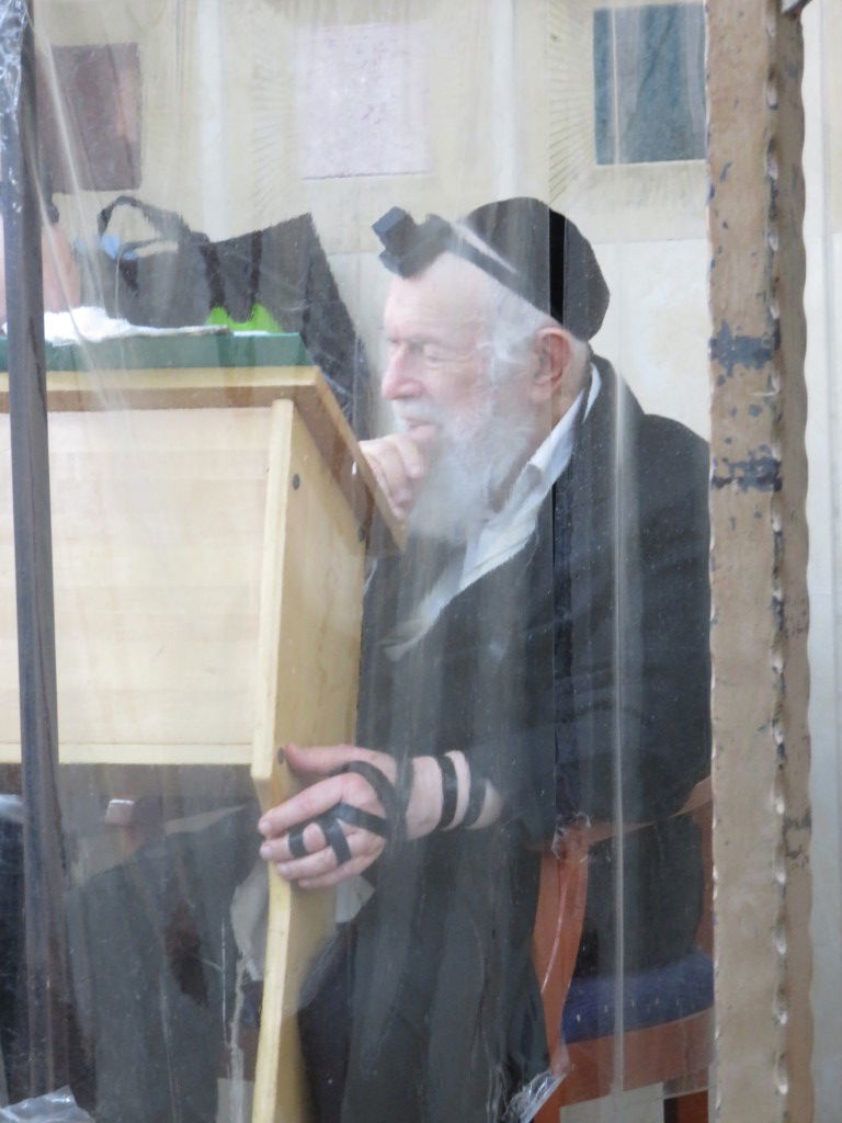 הגאון רבי יצחק זילברשטיין בימי המלחמה בכולל 'בית דוד' ברמת אלחנן