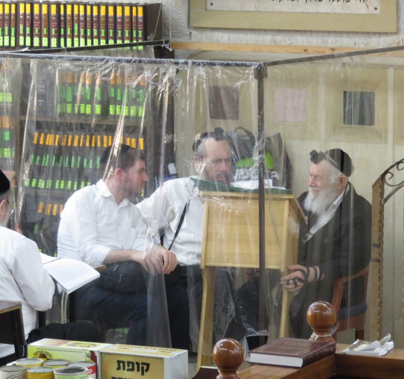 הגאון רבי יצחק זילברשטיין בימי המלחמה בכולל 'בית דוד' ברמת אלחנן