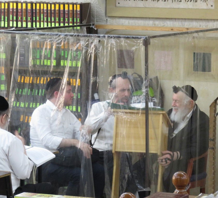 הגאון רבי יצחק זילברשטיין בימי המלחמה בכולל 'בית דוד' ברמת אלחנן