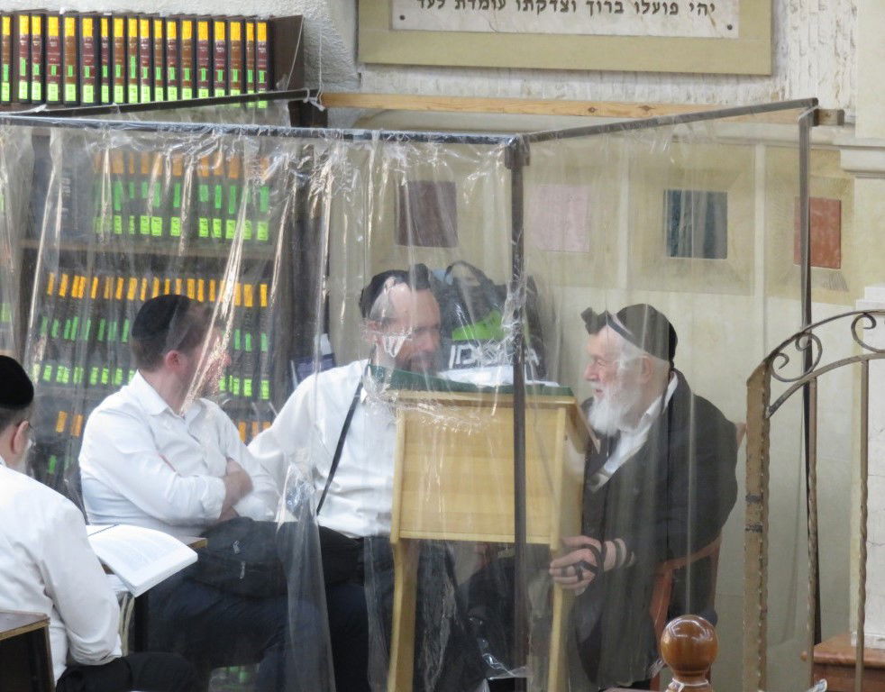 הגאון רבי יצחק זילברשטיין בימי המלחמה בכולל 'בית דוד' ברמת אלחנן