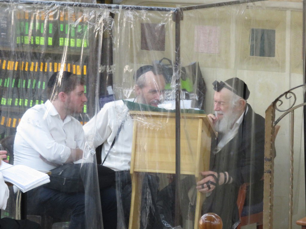 הגאון רבי יצחק זילברשטיין בימי המלחמה בכולל 'בית דוד' ברמת אלחנן