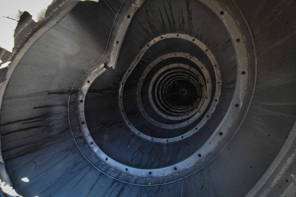 נס בשומרון - חלק ענק מטיל נפל בכניסה לעיר אריאל