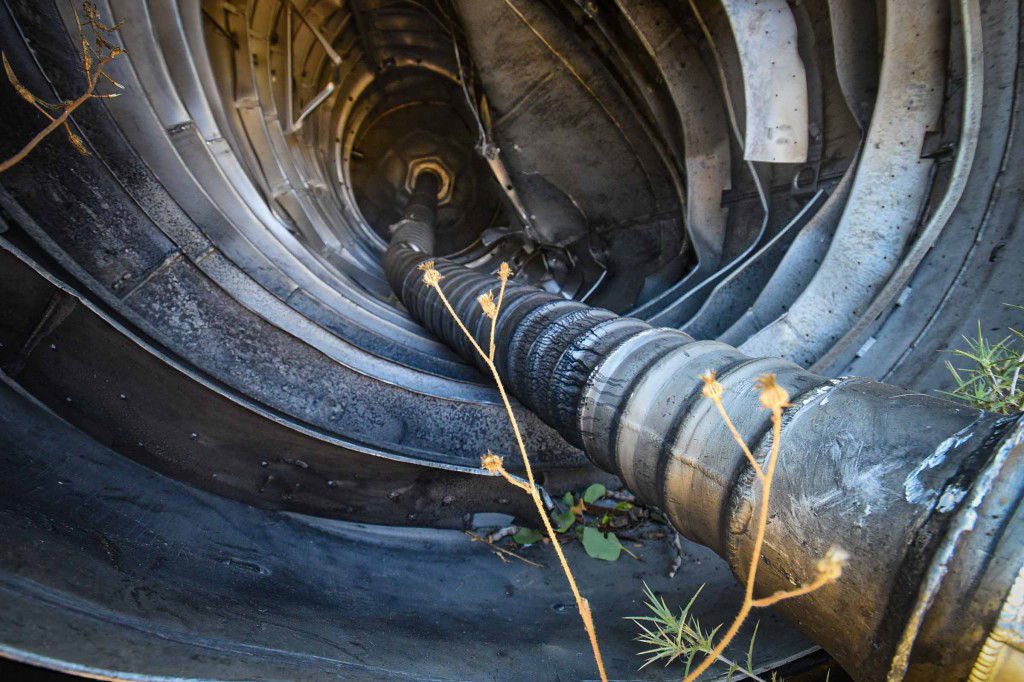 נס בשומרון - חלק ענק מטיל נפל בכניסה לעיר אריאל