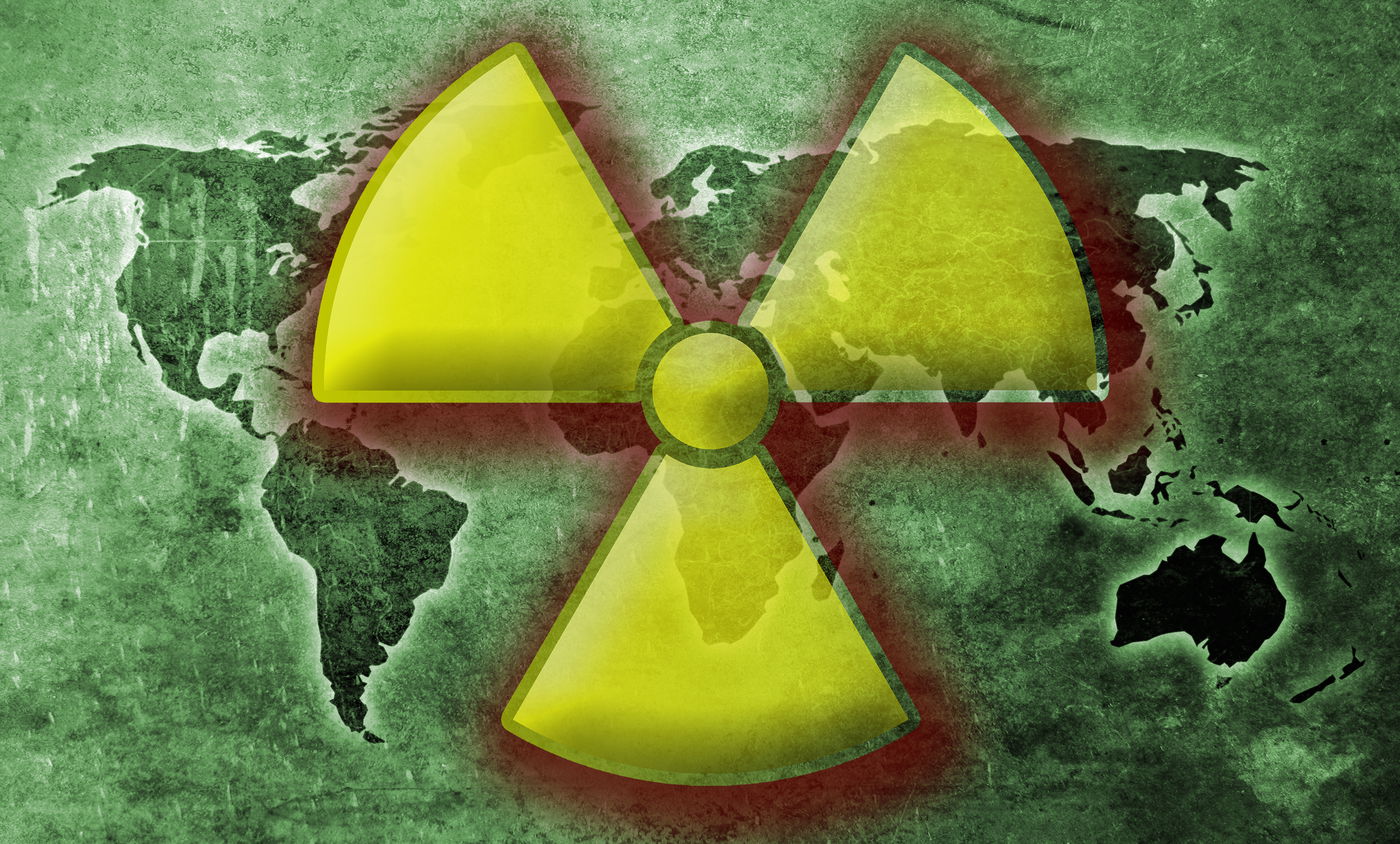 סימן הנשק הגרעיני על גבי מפת העולם