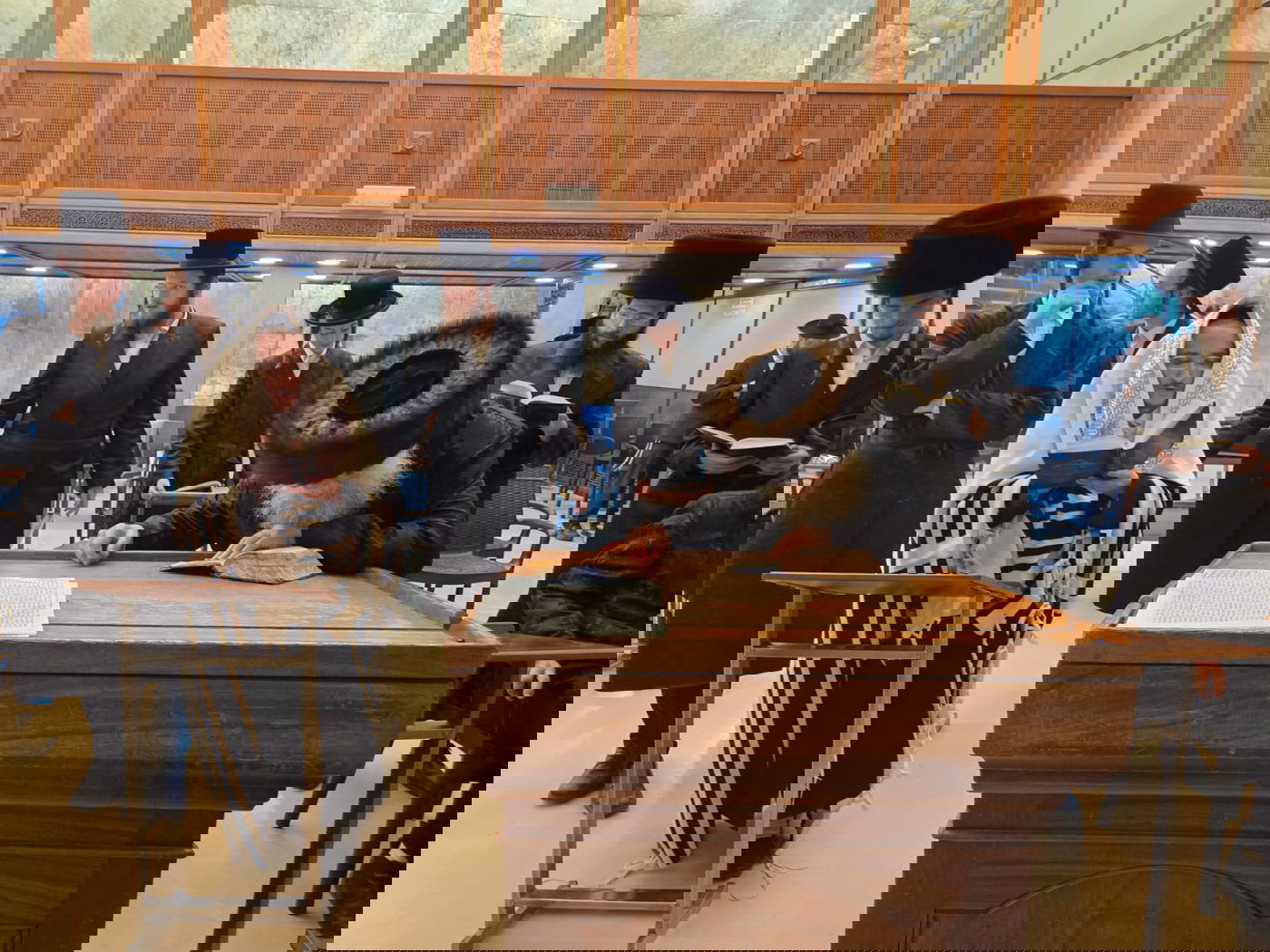 הגה"צ גאב"ד מאקאווא בכותל המערבי