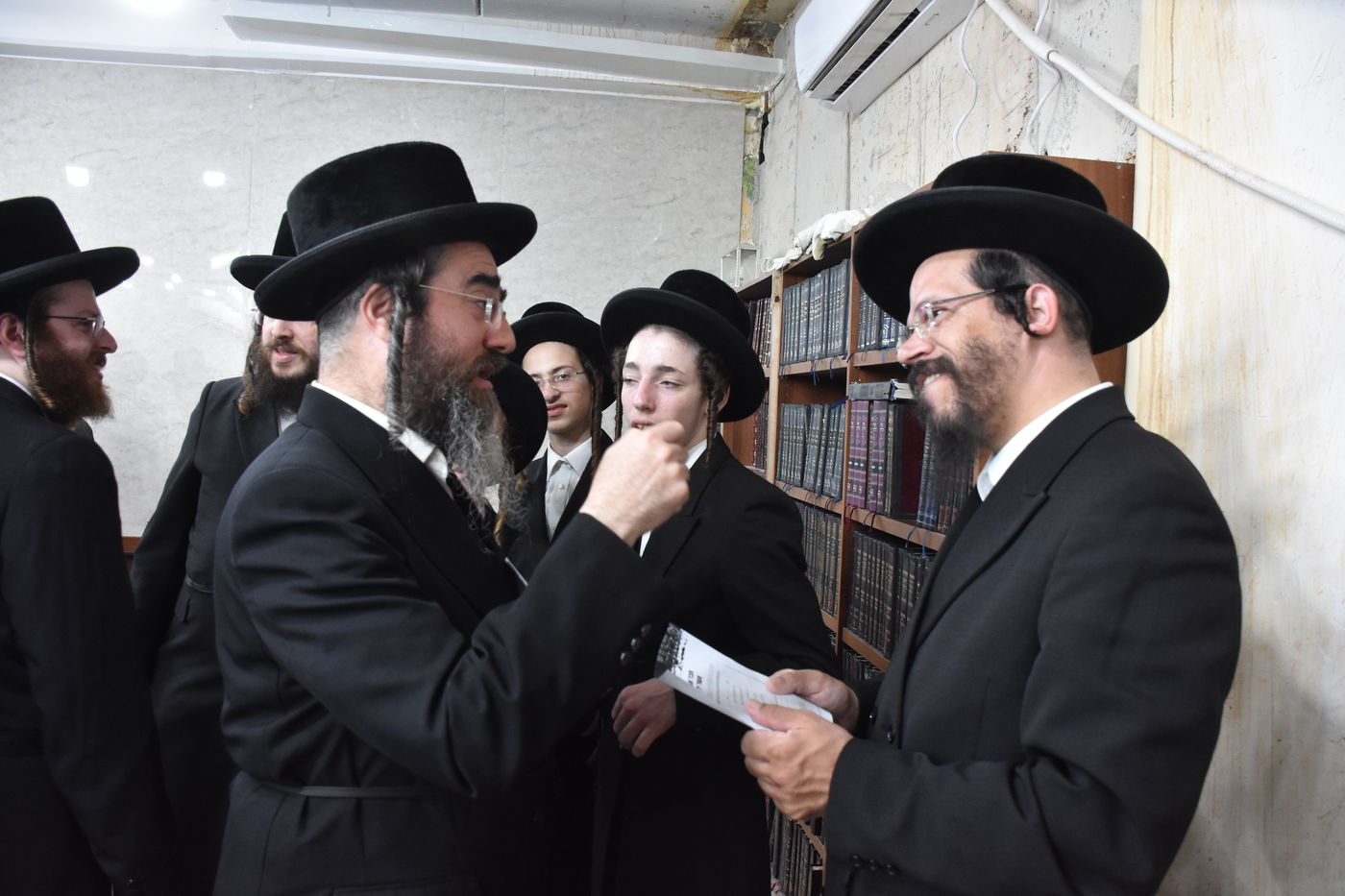 כינוס "וַתְּלַמְּדֵם" בחצר הקודש זוטשקא