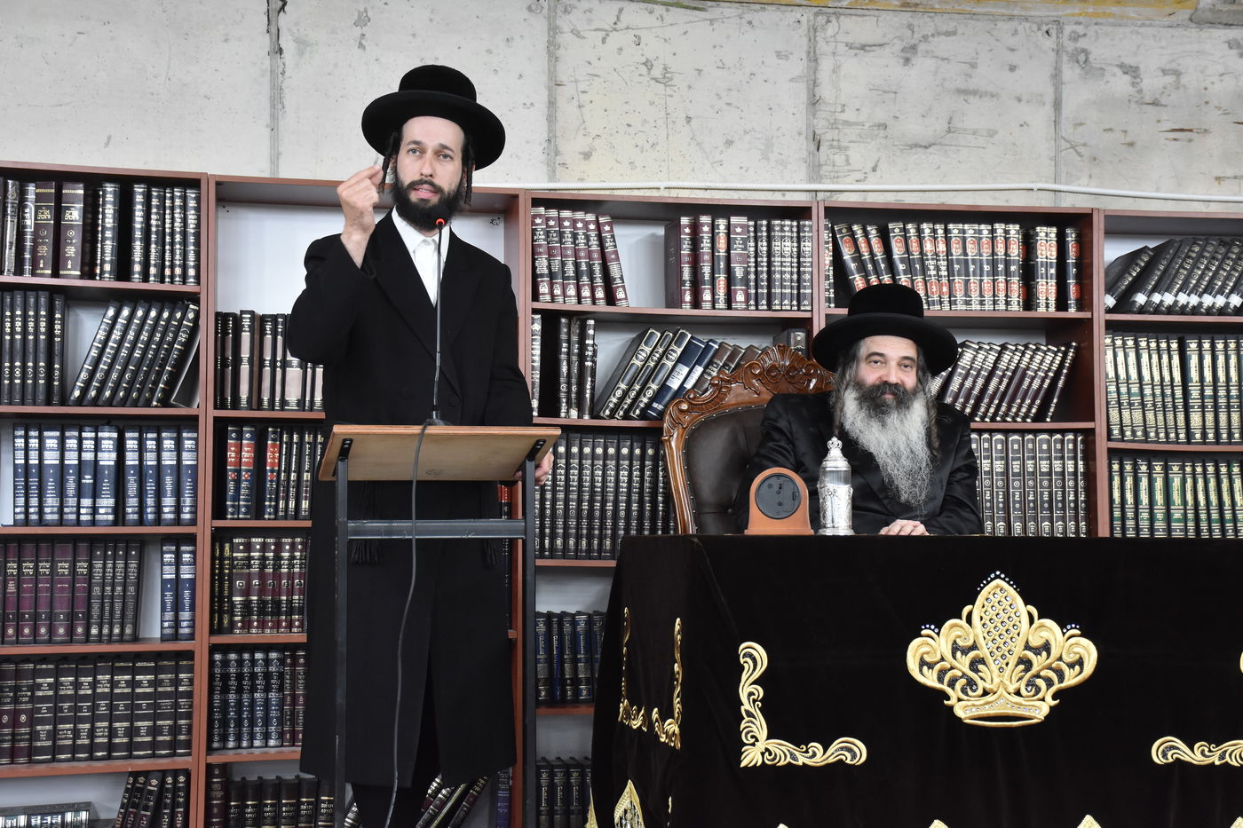 כינוס "וַתְּלַמְּדֵם" בחצר הקודש זוטשקא