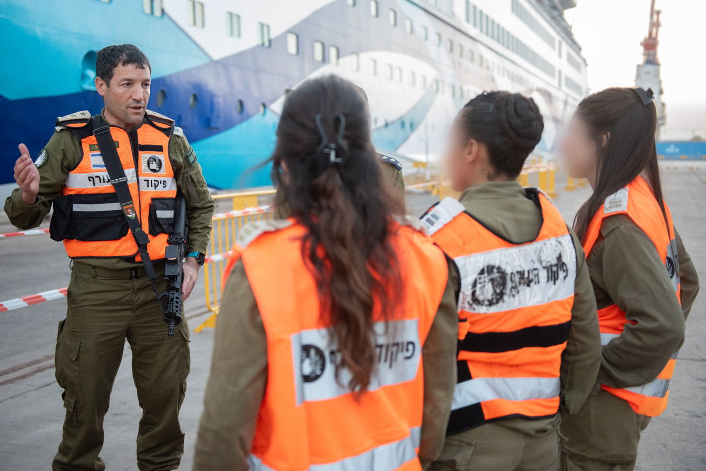 עגינת האונייה בנמל אשדוד