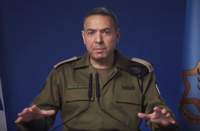 דובר צה"ל מסר הצהרה והציג מצגת על תקיפת אתר שייצר אלפי טילים