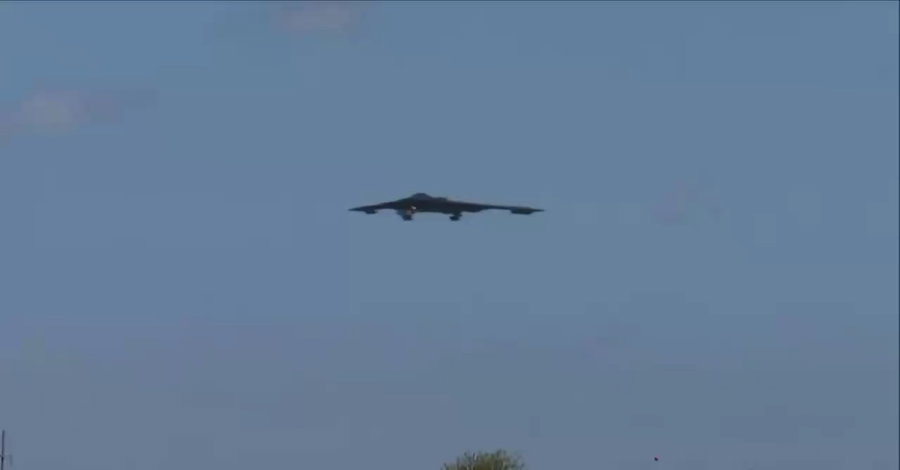 המפציצים חוזרים מהתקיפה באיראן