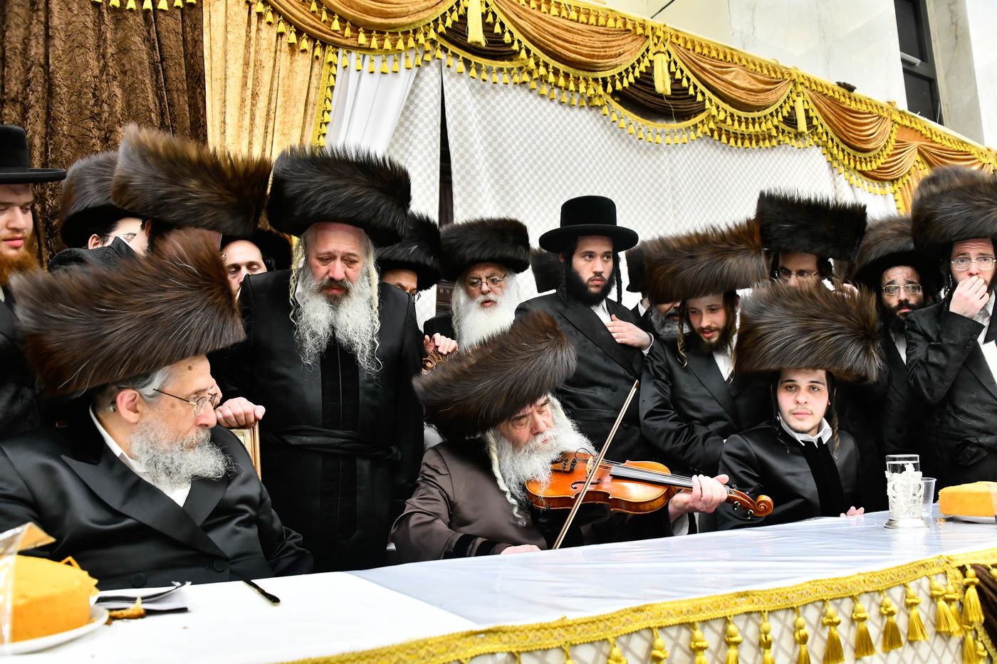 שמחת בית קרעטשניף - הארנאסטייפל - זלאטשוב - טשערקאס