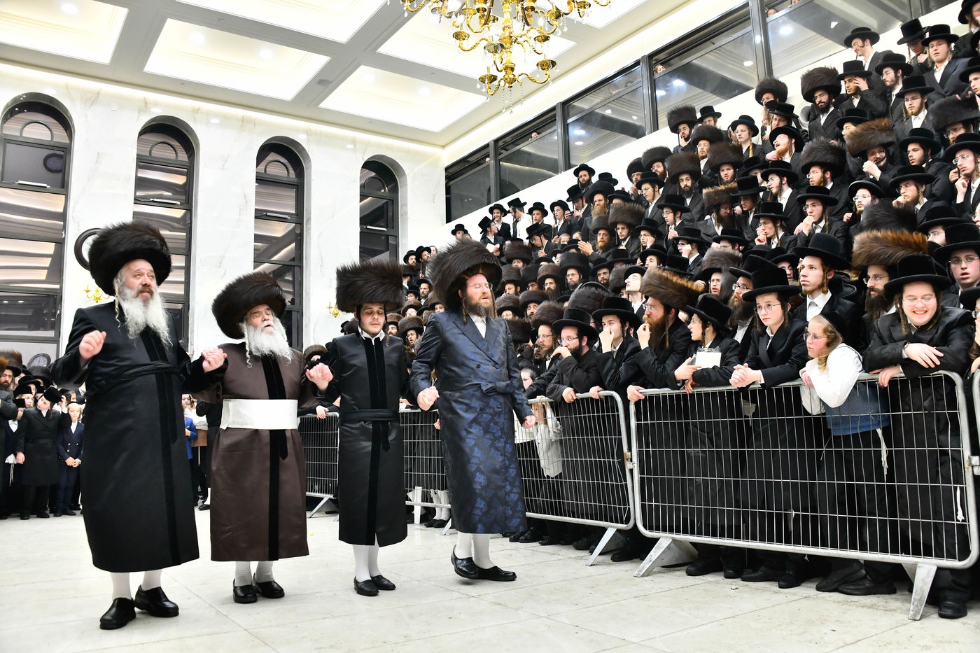 שמחת בית קרעטשניף - הארנאסטייפל - זלאטשוב - טשערקאס