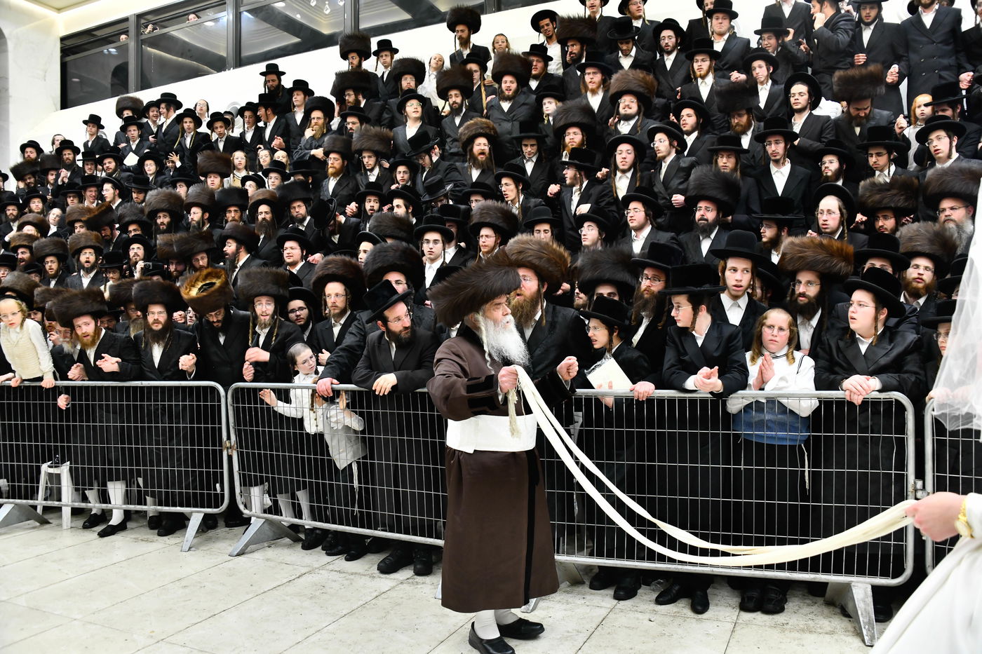 שמחת בית קרעטשניף - הארנאסטייפל - זלאטשוב - טשערקאס