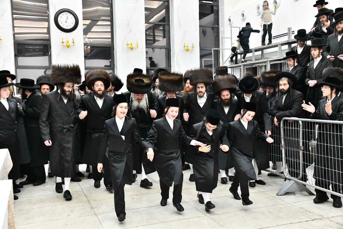 שמחת בית קרעטשניף - הארנאסטייפל - זלאטשוב - טשערקאס