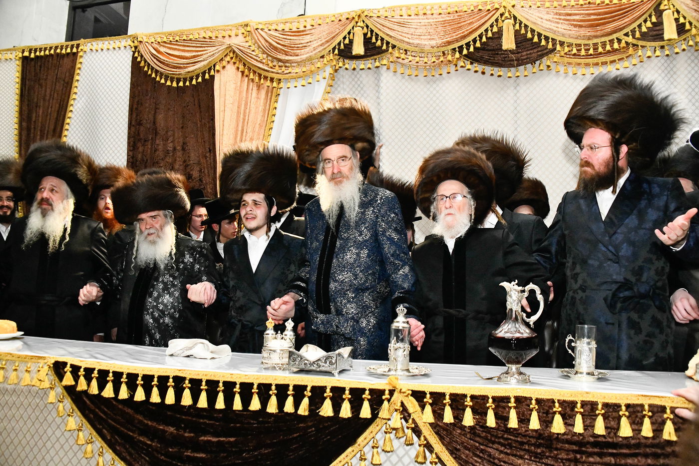 שמחת בית קרעטשניף - הארנאסטייפל - זלאטשוב - טשערקאס