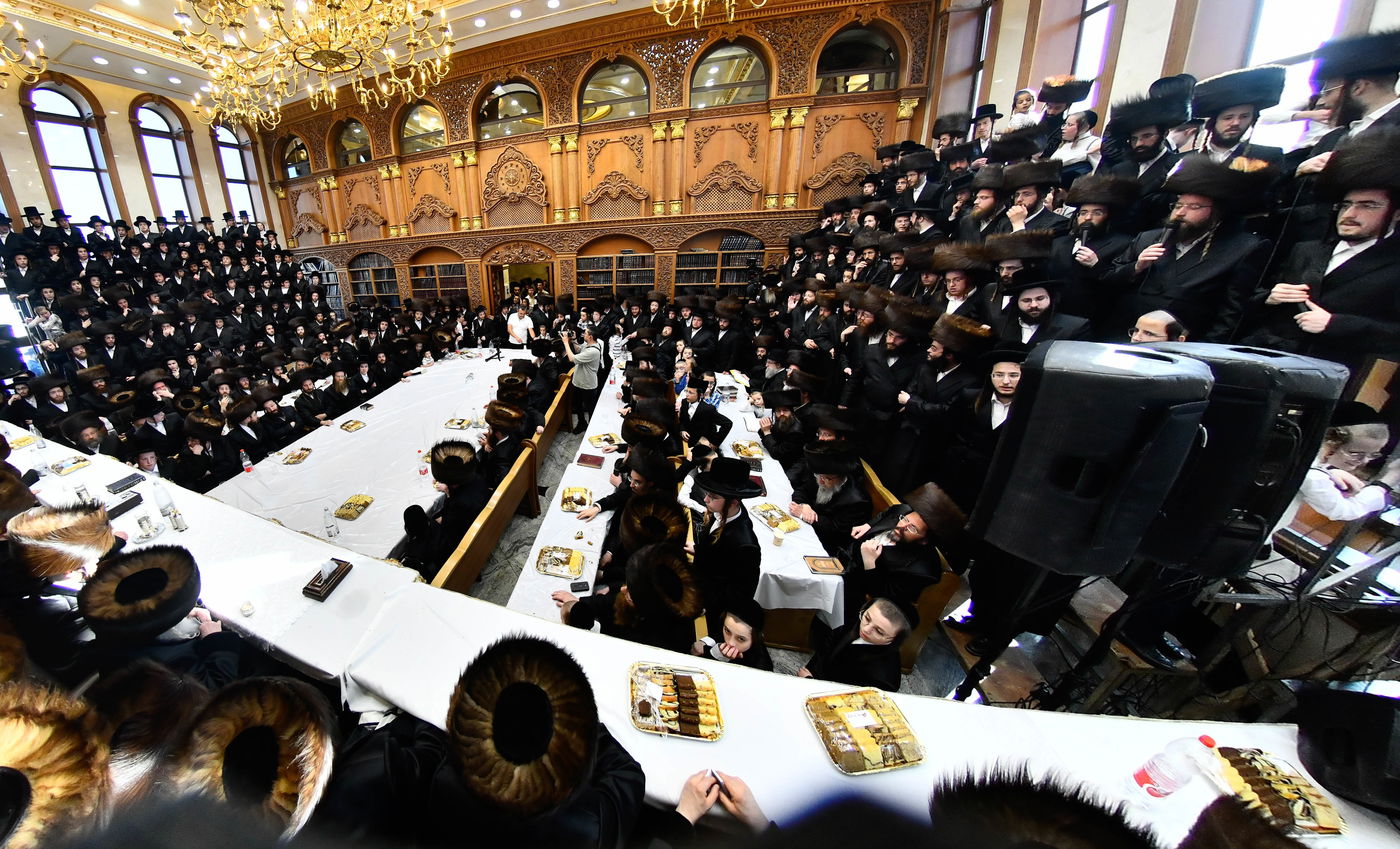 שמחת בית קרעטשניף - הארנאסטייפל - זלאטשוב - טשערקאס