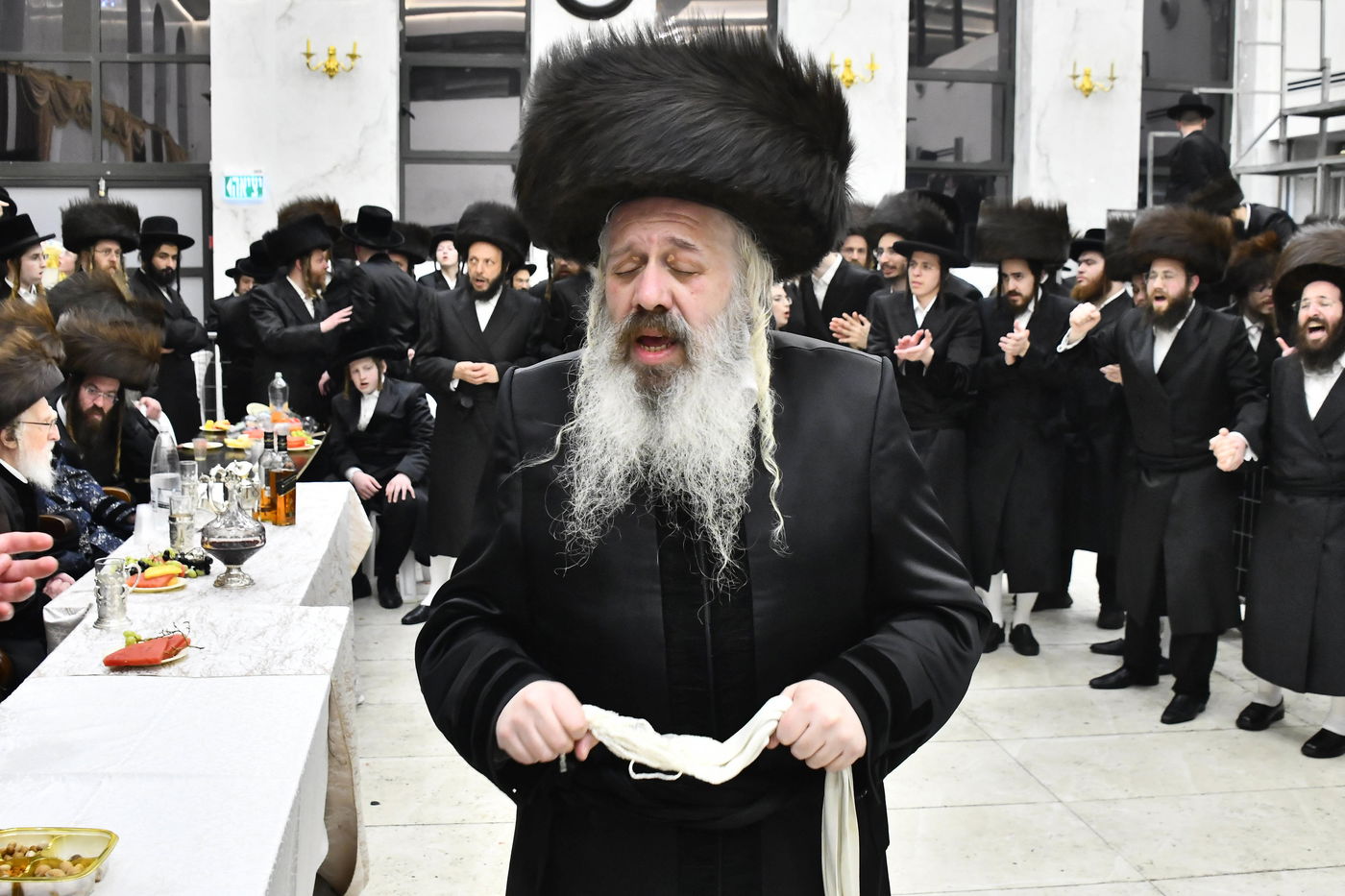 שמחת בית קרעטשניף - הארנאסטייפל - זלאטשוב - טשערקאס