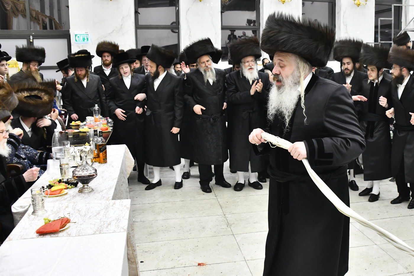 שמחת בית קרעטשניף - הארנאסטייפל - זלאטשוב - טשערקאס