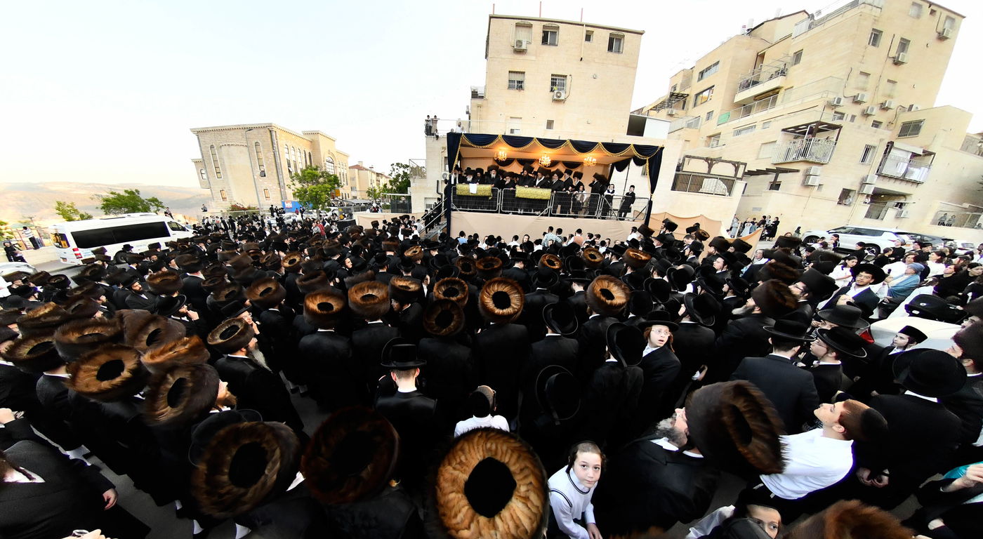 שמחת בית קרעטשניף - הארנאסטייפל - זלאטשוב - טשערקאס