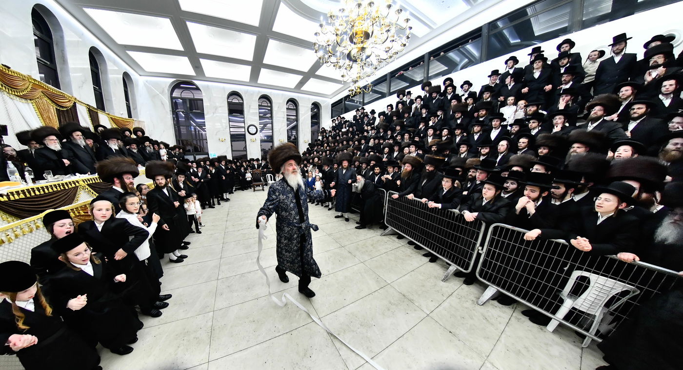 שמחת בית קרעטשניף - הארנאסטייפל - זלאטשוב - טשערקאס