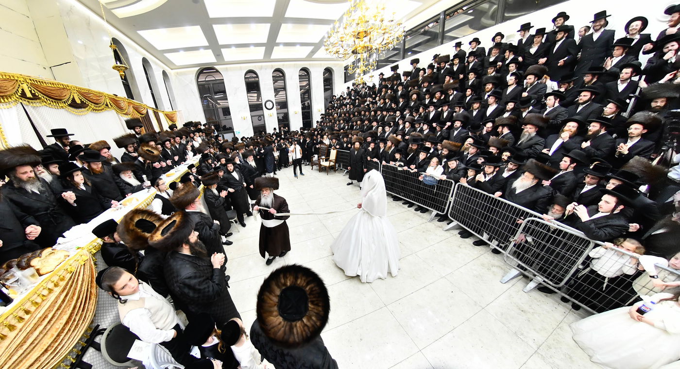 שמחת בית קרעטשניף - הארנאסטייפל - זלאטשוב - טשערקאס