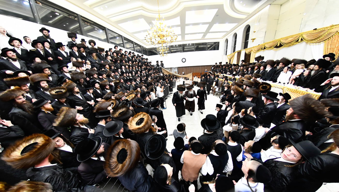 שמחת בית קרעטשניף - הארנאסטייפל - זלאטשוב - טשערקאס