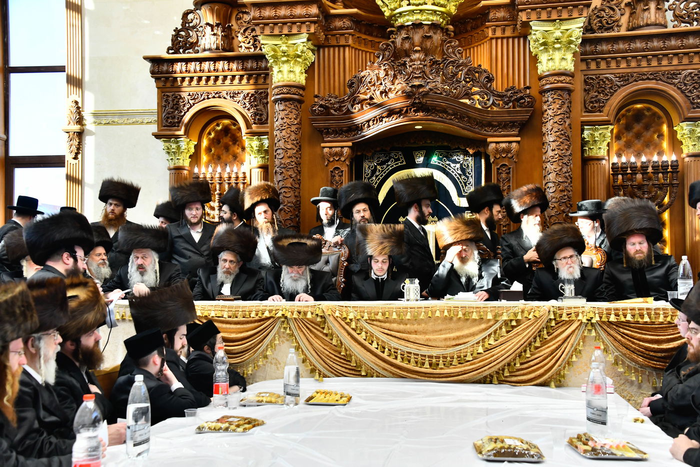 שמחת בית קרעטשניף - הארנאסטייפל - זלאטשוב - טשערקאס