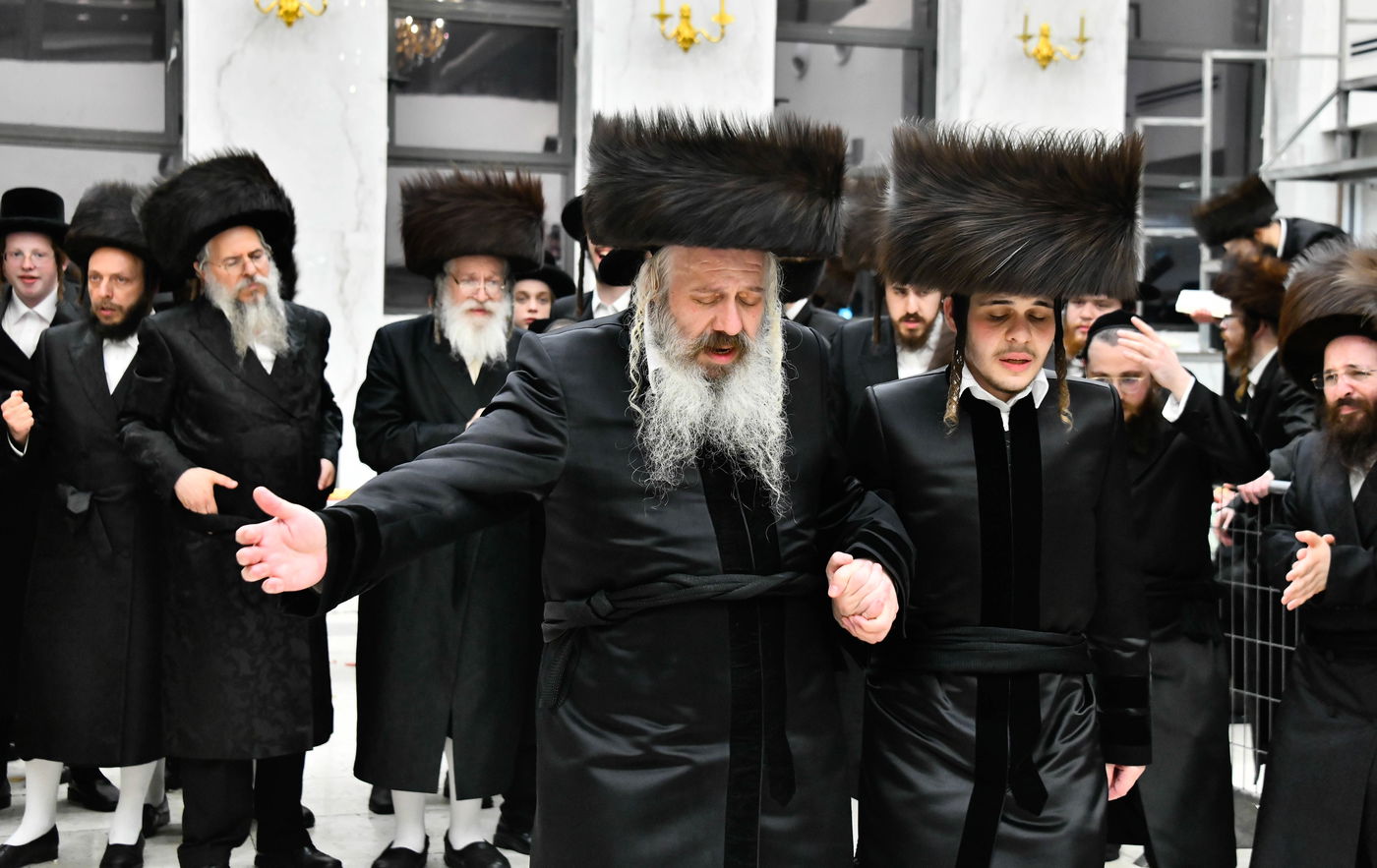 שמחת בית קרעטשניף - הארנאסטייפל - זלאטשוב - טשערקאס