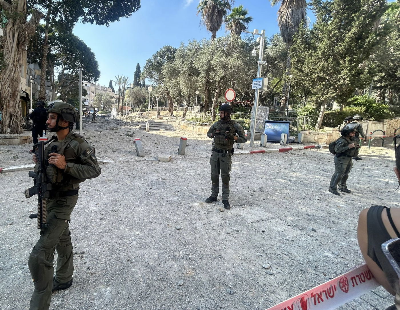 לוחמי מג"ב פועלים בזירות הנפילה