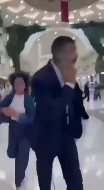 הבהלה בקניון בדוחא בזמן התקיפה של איראן