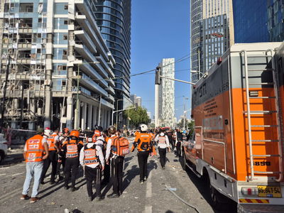 מתנדבי איחוד הצלה בזירות הנפילה