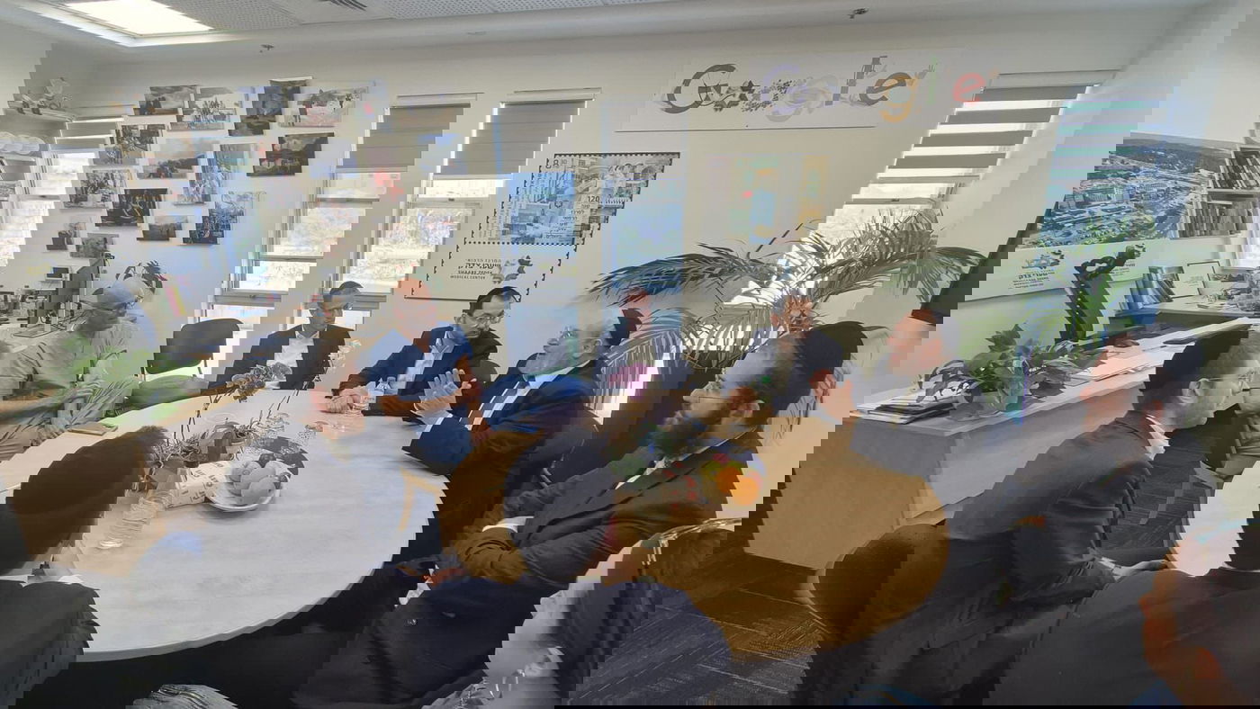 היועצים הרפואיים של ארגון 'מזור' בסיור במתחם הממוגן של שערי צדק