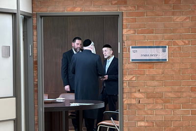 ברוכי עם חבריו לסיעת יהדות התורה