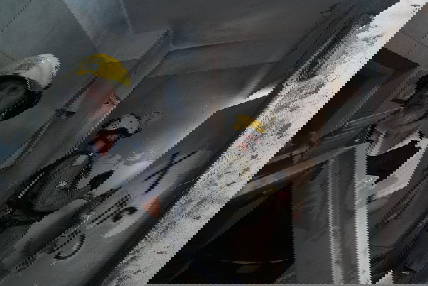 כוחות פיקוד העורף בזירת הנפילה בבאר שבע