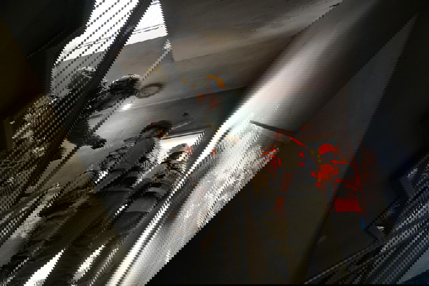 כוחות פיקוד העורף בזירת הנפילה בבאר שבע