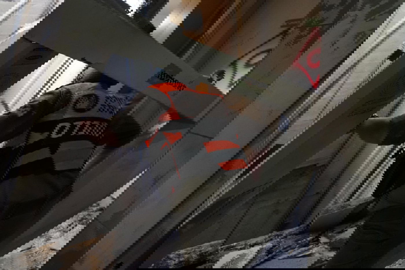 כוחות פיקוד העורף בזירת הנפילה בבאר שבע