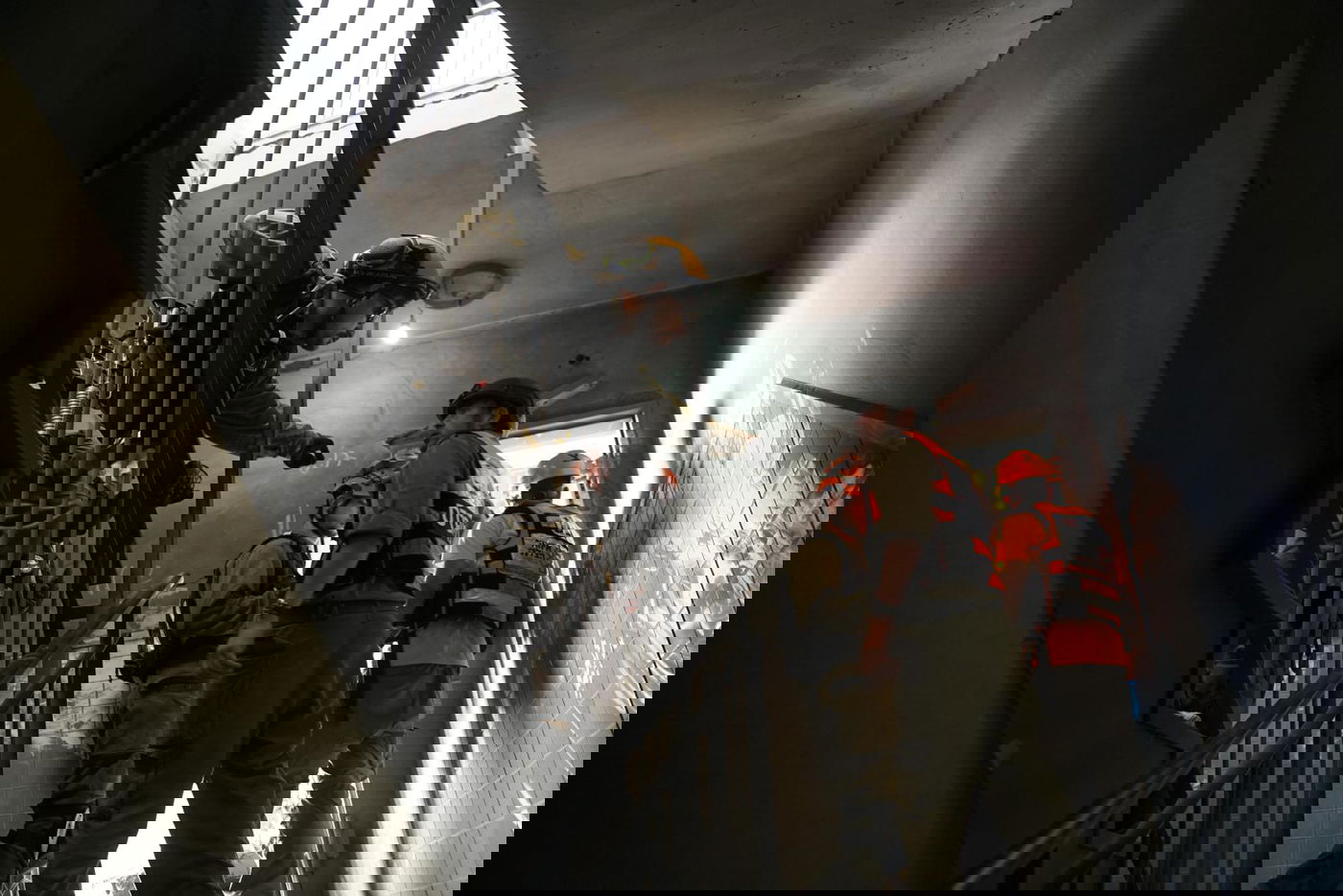 כוחות פיקוד העורף בזירת הנפילה בבאר שבע