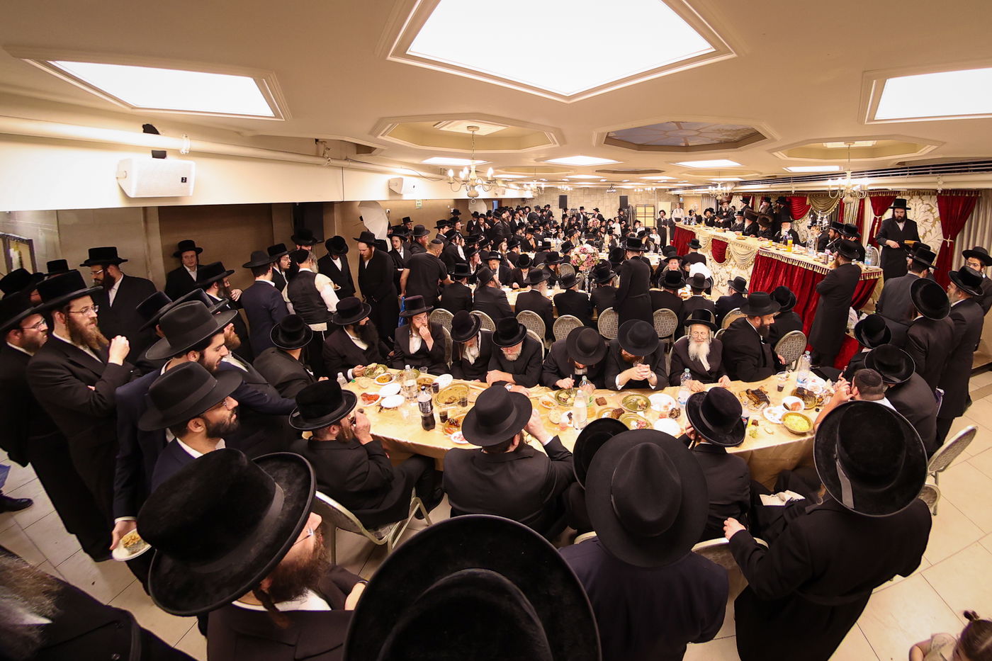 שמחת בר המצווה לנכדו הראשון של הרה"צ רבי אלימלך בידרמן